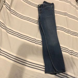 Barely worn gap jeans. The jeans are in new condition and smoke free home.